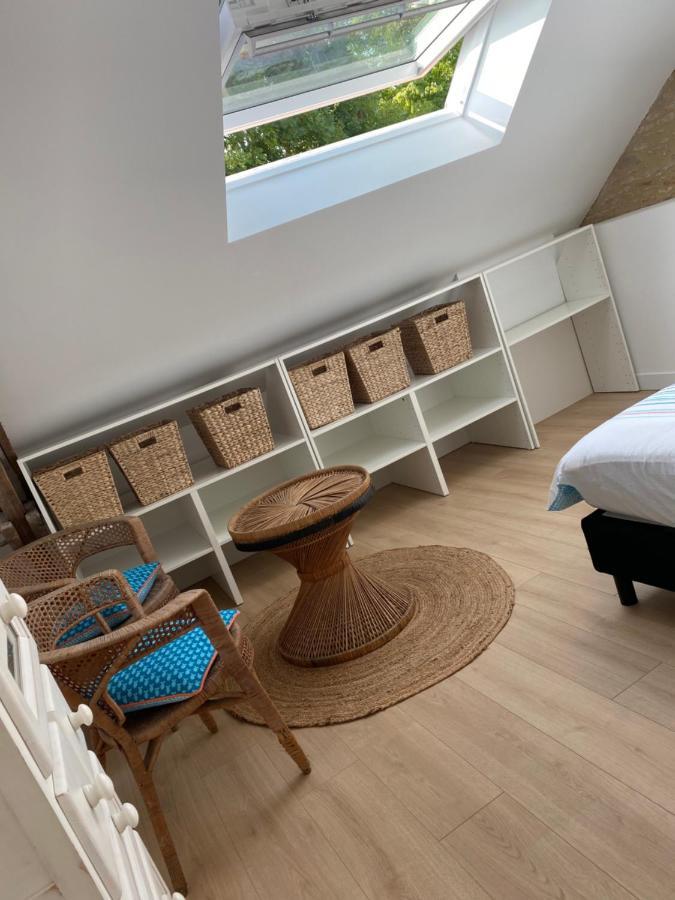 Charmante Maison Du XVIII En Pierre Renovee Colleville-Montgomery Экстерьер фото